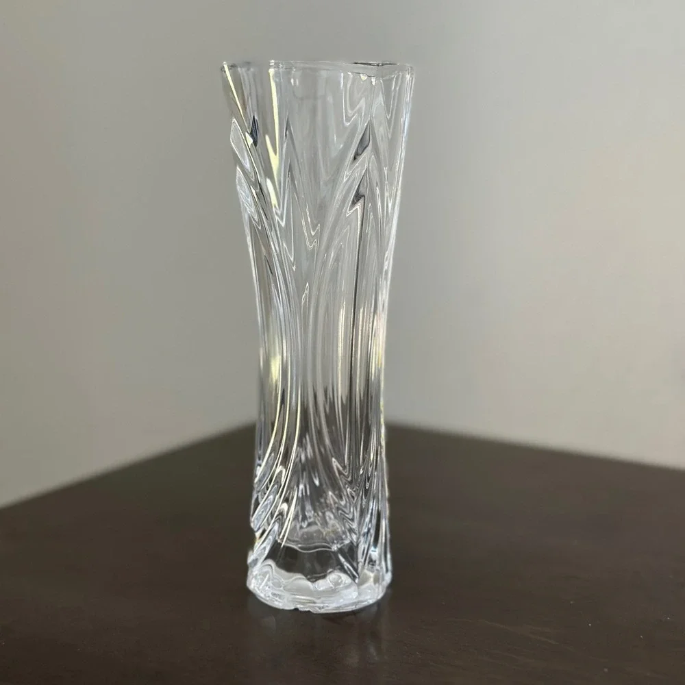 Cristal d'Arques Chatelet 24% lead Crystal Swirl Bud Vase Small Square Top 6.5